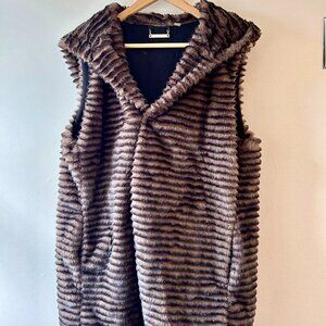 Faux Fur Hoodie vest